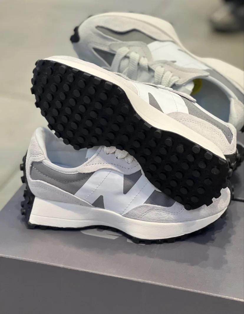 New Balance 327 - U327WED